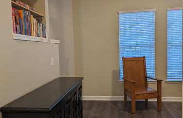 Cedar's Corner in Concord Spacious & Clean - Foto 25