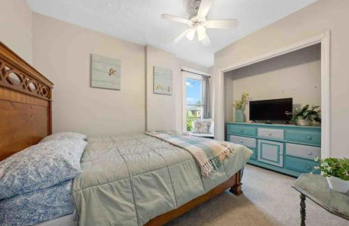 The Village Townhouse - 5 BR - Photo 23