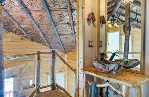 Idaho Springs Cabin with Hot Tub on Half Acre! - Foto 25