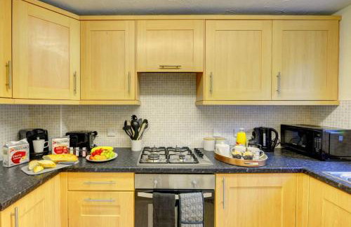 Modern 2 Bed House Sleeps 6 Southam Town Centre - Inspire Homes Ltd - Foto 4