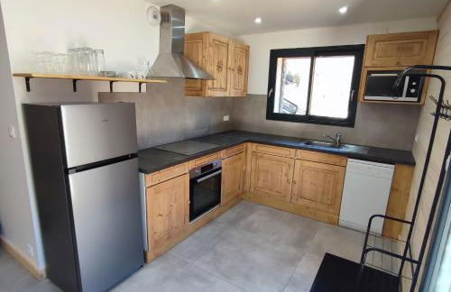 Le Bois Cosy appartement 4 étoiles 6 personnes, ACCES SKI ALPE D'HUEZ GRAND DOMAINE A 3 K M - Foto 32