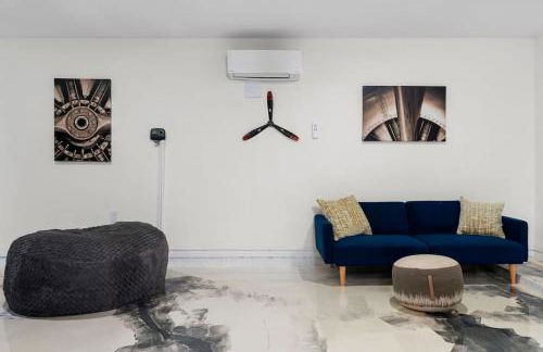 High End Design Home with Pool & Hot Tub Gameroom - Foto 100