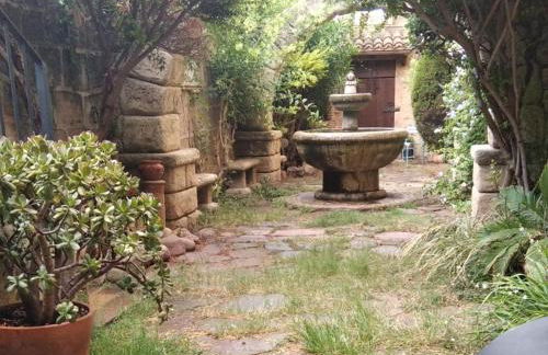 A la Sombra de la Torre - Photo 5