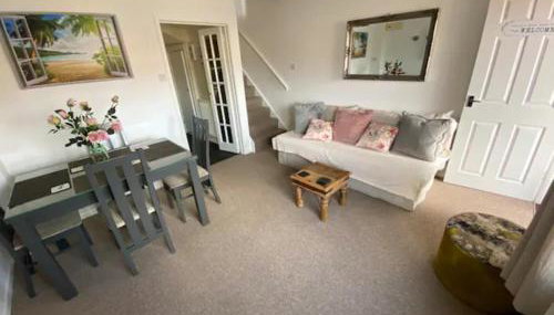 Holes Bay Nature Reserve, Poole, right next to the Water - Foto 2