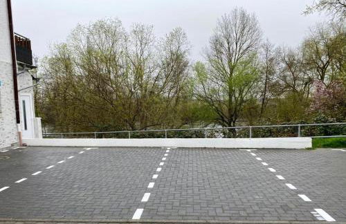 RIVER VIEW NEAR FRANKFURT - 3 ROOMS-4 BEDS & 1 SOFA BED -AIR CONDITION- Private PARKING - Foto 14