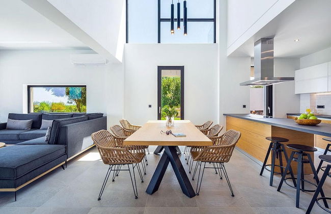 Sea View 4 Bedroom Villa With a Heated Pool - Foto 37