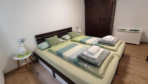 Ferienwohnung 'Unter der Burg' - Foto 3, wardrobe