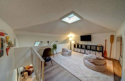 Secluded Retreat w Hot Tub, FirePit & Pool Access - Foto 14