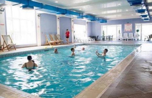 Discover Serenity in Our 3-Bed Static Caravan at Clarach Bay Holiday Village! - Foto 7