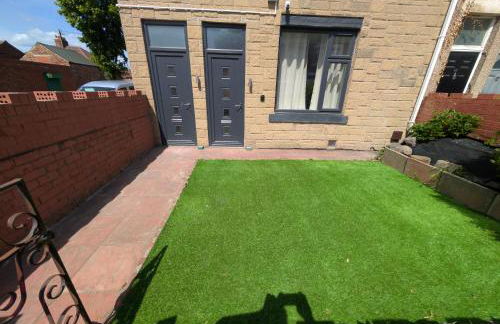 Numero Uno Ensuite 3BR Flat Hot Tub Wifi Parking Contractor and Group Friendly - Foto 3