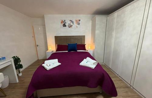 Modern & Spacious 3BR House Bracknell - Berkshire - Photo 47