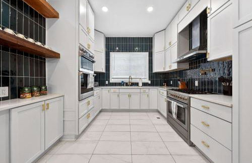 Stylish City Oasis ABODEbucks - Foto 15