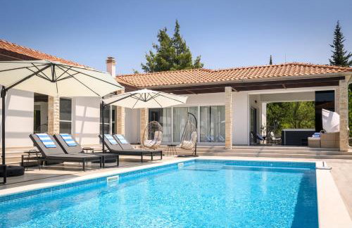 Villa Stella - heated pool, jacuzzi & sauna - Foto 53