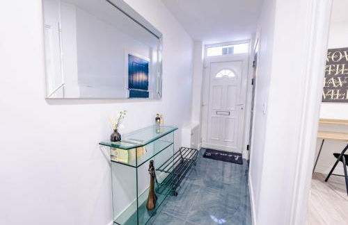 10BR 4Bath Home, Stag Do, Contractors, Big Group - Foto 21