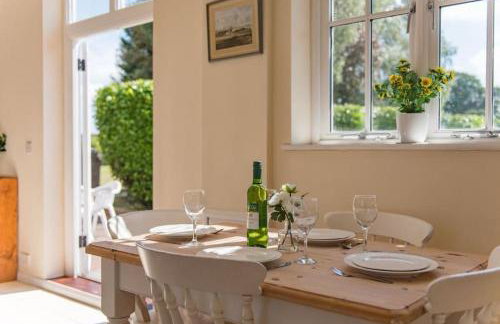 The Bothy - Charming home on a working farm - Photo 5