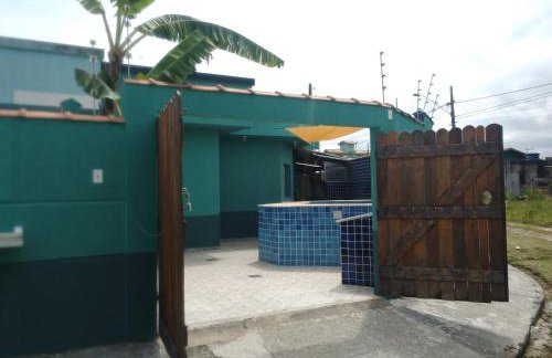 Casa com piscina , churrasqueira, Wi-Fi, em rua de Areia à 1km da praia, bairro sussegado, proíbido uso de som extremamente alto ideal para descansar - Foto 17