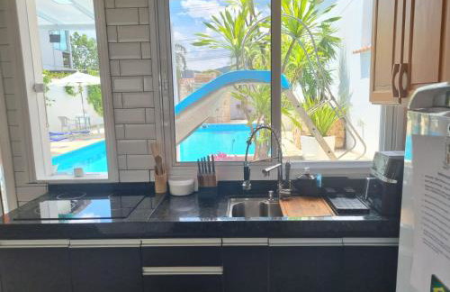 Casa Premium Piscina Privativa Gigante com Escorregador Próxima à Praia - Foto 7