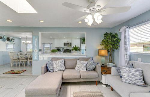 Peaceful Eureka Beach Cottage with 30-Foot Dock - Foto 5