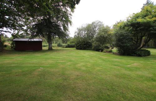 Serene Countryside Home with Manicured Gardens - Foto 49