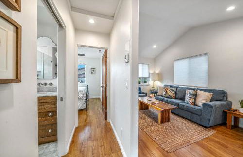 Charming 2 BDR Seaside Cottage - 5 Min to Beach - Foto 54