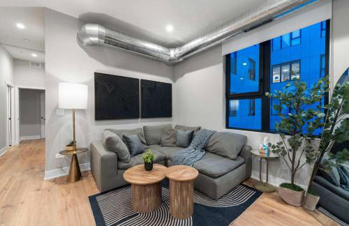 Steps from the Lake Edgewater Modern 2BD 2BA - Photo 1