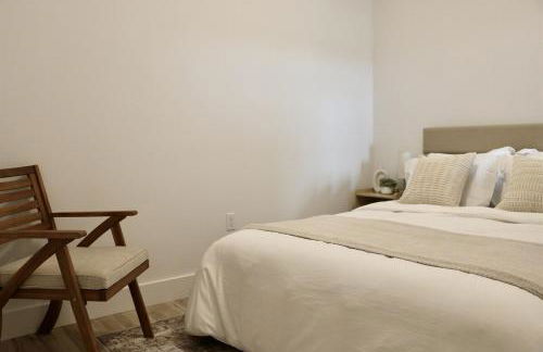 Emerald Oasis Cozy Living with Pet Park - Foto 5