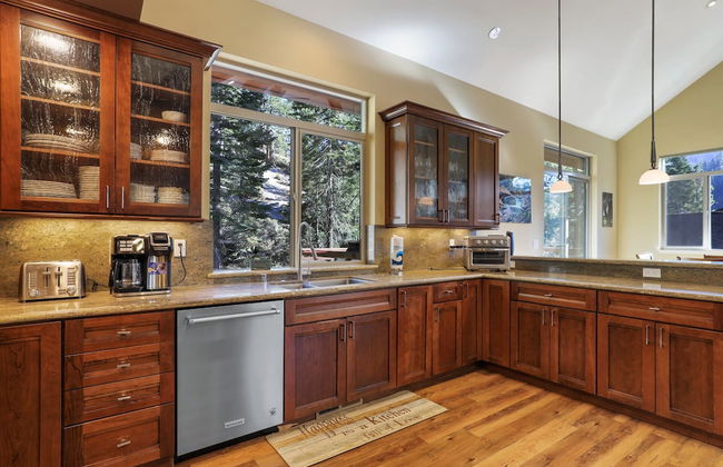 Heavenly Mountain Chalet - Skiing, Pets, Hot tub - Foto 11