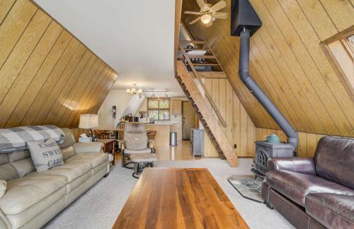 Slope Summit Rustic A-Frame Cabin w Scenic Views - Photo 8