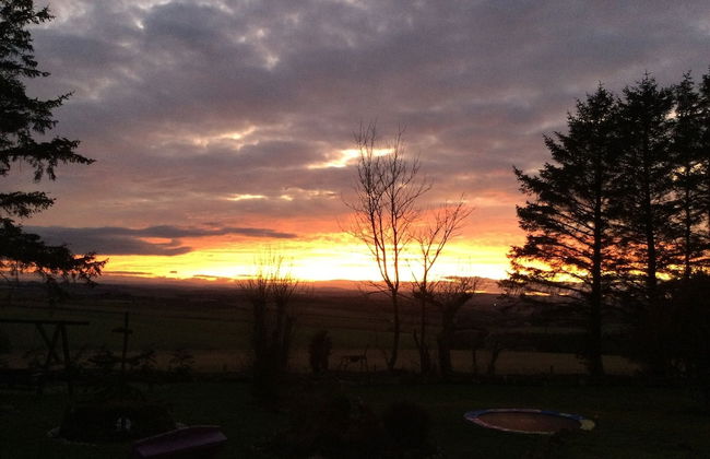 Orange Yurt With Hot Tub- Sleeps 3, Parking & Wifi - Photo 28