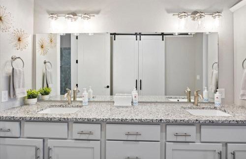 Topsider Condo w/ Updated Design & Amazing Main Channel Views - Foto 37