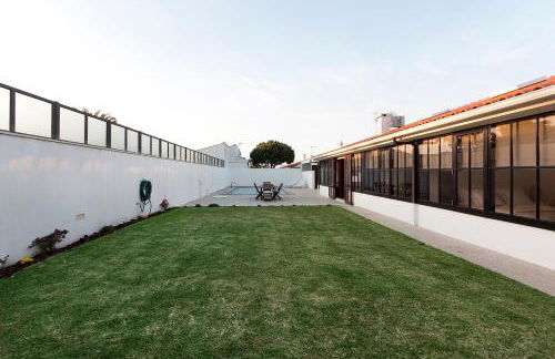 4 bedroom Luxury Villa - riverside & beachside - Foto 2