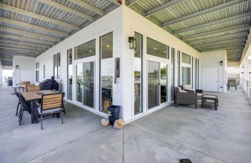 Waterfront Watertown Condo with Patio and Pool Access! - Foto 25