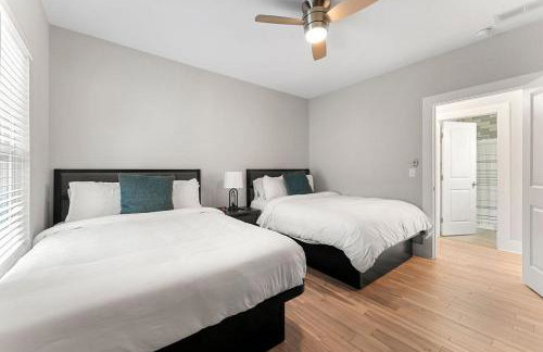 Large Modern Home Centrally located With Hot Tub - Foto 58