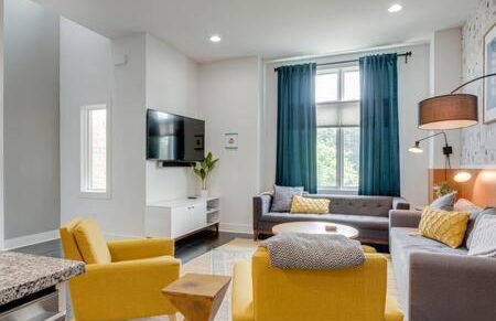 Stylish 4 Bed with Rooftop, Garage Near Hot Spots Less Than 5 Mins to Belmont, 10 Mins to Broadway, 24 Hour Hospitality Team, Perfect for Groups, Available for Long Term Rental - Foto 15