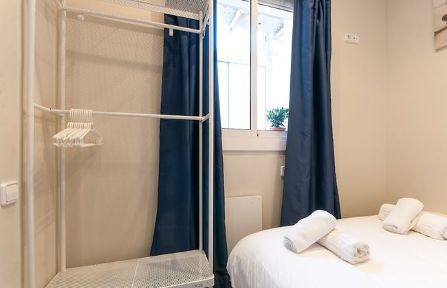 Lovely and Central 4 BR Apartment - Photo 7