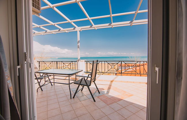 Villa Olga Sea Front Katakolo - Foto 2