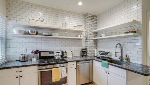 Bright Minneapolis Apartment - 1 Mi to Downtown! - Foto 3