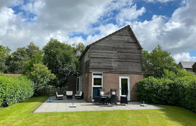 Holiday Home in Grou Near Frisian Lakes - Foto 1