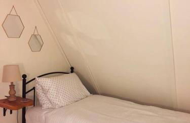 Newly renovated A-frame 5 Min walk to main street - Foto 27