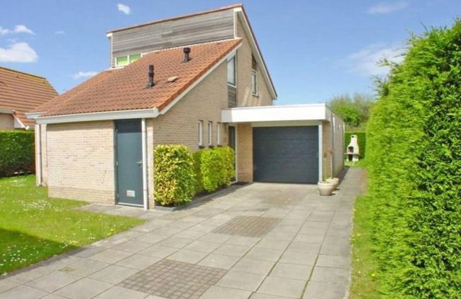 Nice Holiday Home Near Beach - Photo 23