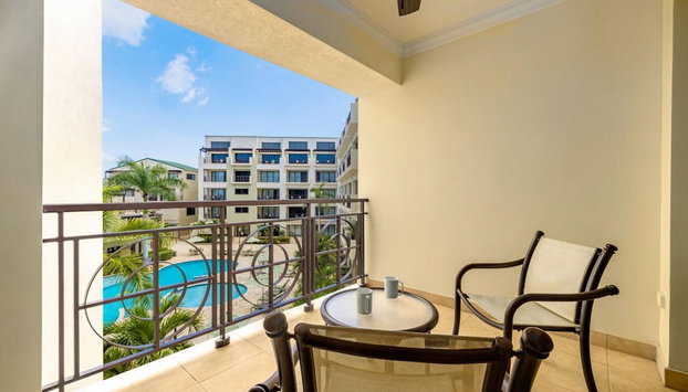 Beautiful 1BR Condo w Large Balcony in Palm Beach - Foto 4, Habitación