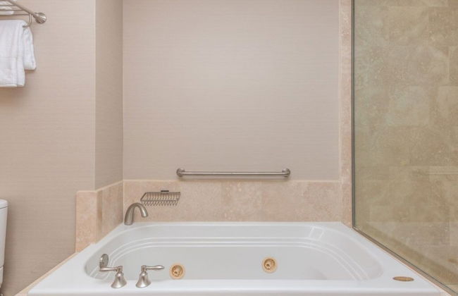 Fonttrebvsjs - Unit 1117 1 Bedroom Condo by RedAwning - Photo 28