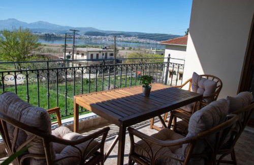 Lake House Ioannina - Photo 6