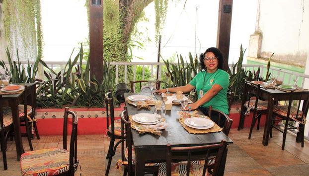 Dine on local flavors and learn about Brazilian culture