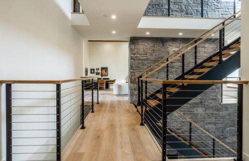 New Luxury Free Standing 4BR 4 and a halfBA Home Obsidian Reserve #146 Priv Hot Tub, 2-Car Garage Great Views - Foto 23