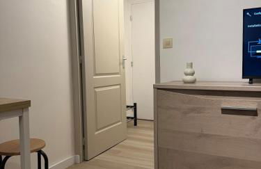 Renovated studio Place Saint-Sauveur, Caen city center - Foto 9