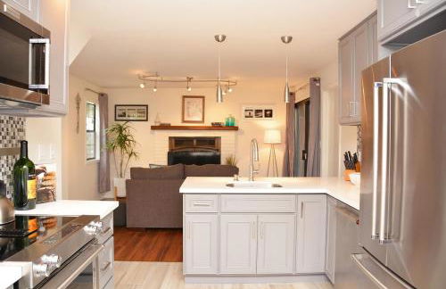 Sonoma Hideaway 3BD 2,5 BATH, Beautiful Patio and Garden - Foto 15