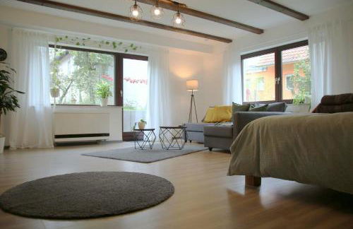 Studio-Apartment mit Garten, Parkplatz & Küche - Foto 6