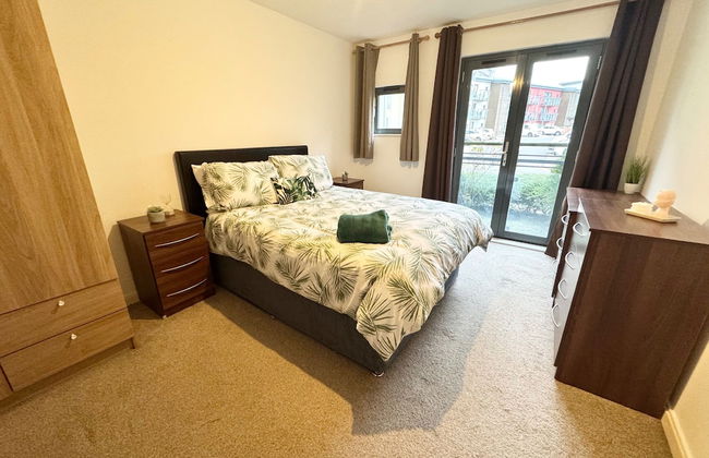 Sea Breeze Retreat in Swansea - Photo 8