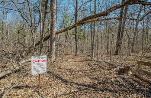 Mariposa Moon Cottage at Sleepy Creek - Wifi, Deck, Fire Pit, Creekside, View - Photo 78